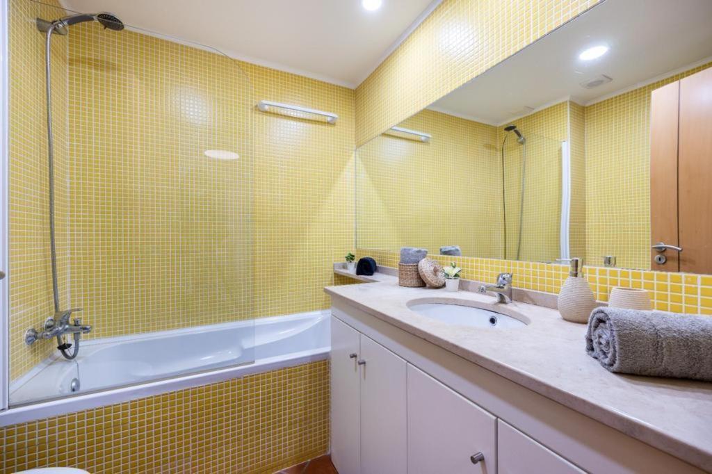 Oceanterracepool, Beach 2M Walk Armacao de Pera Bagian luar foto
